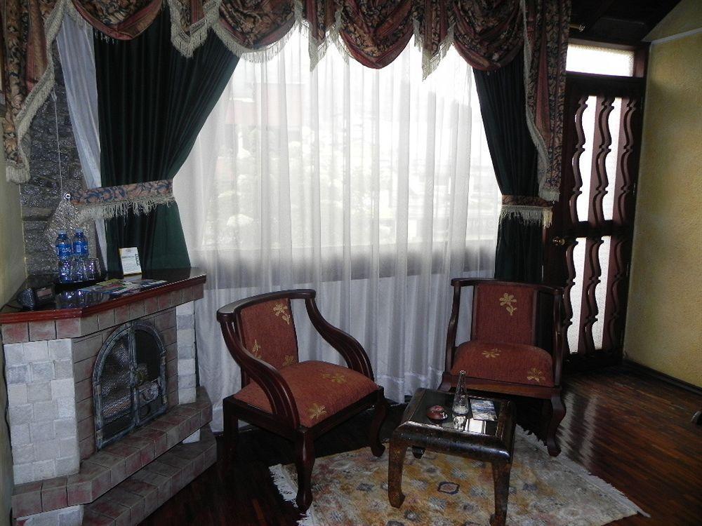 Hotel Nass Sol De Кито Экстерьер фото